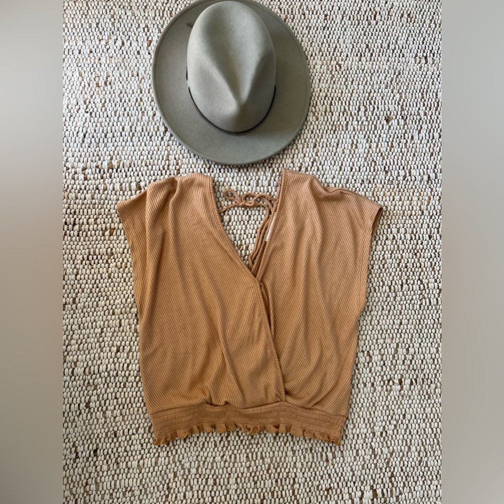 Pinque Alayna Stitch Fix Surplice Knit Top - Picture 4 of 7